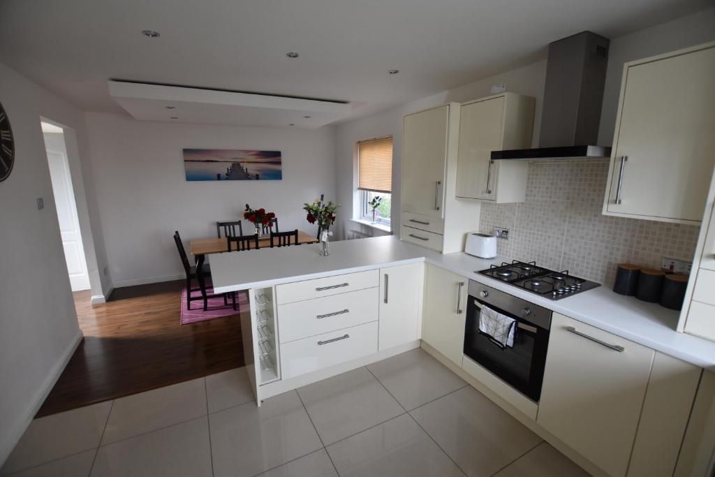 West End Luxury home room 2